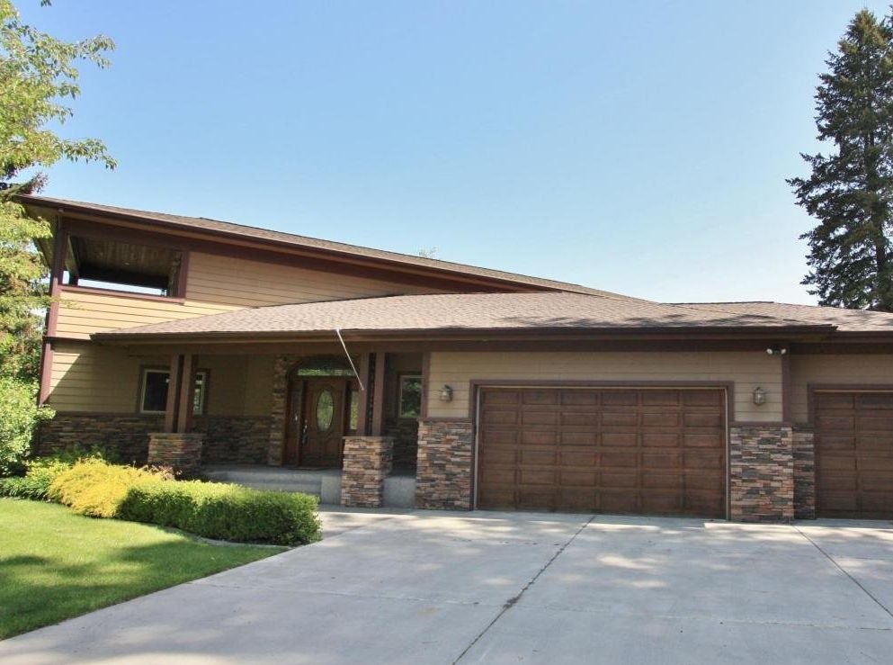 1685 E Club Lane